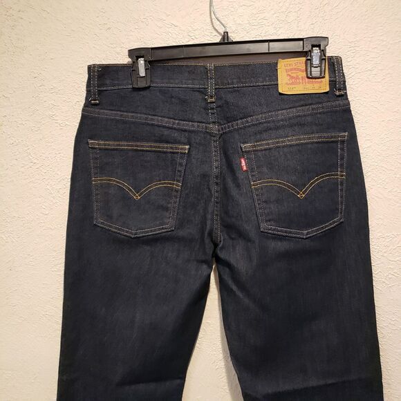 Levi's Women's 514 Jean Regular Fit Straight Leg  W29 x L29 18 Reg - Picture 7 of 11